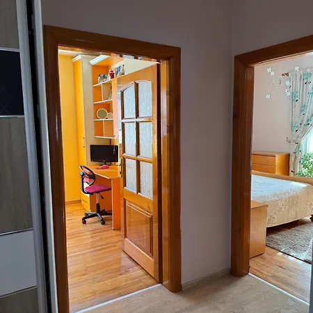 Apartment With Panoramic View, Number 12